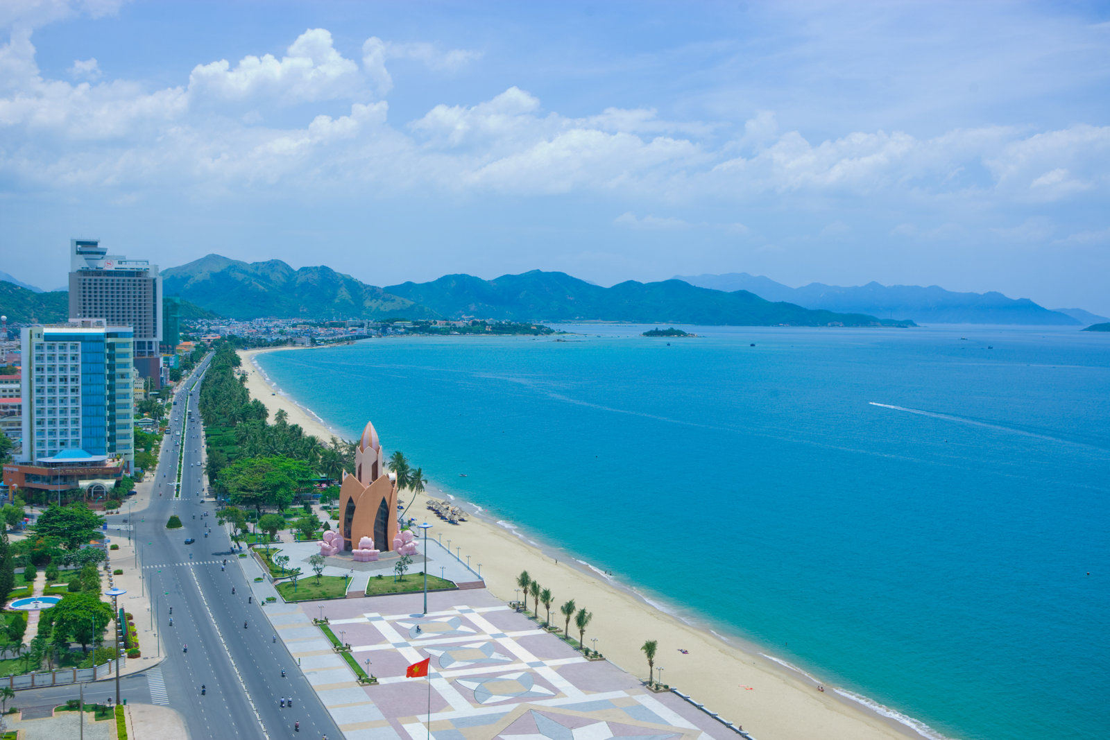 NHỮNG ĐIỂM ĐẾN HẤP DẪN Ở NHA TRANG
